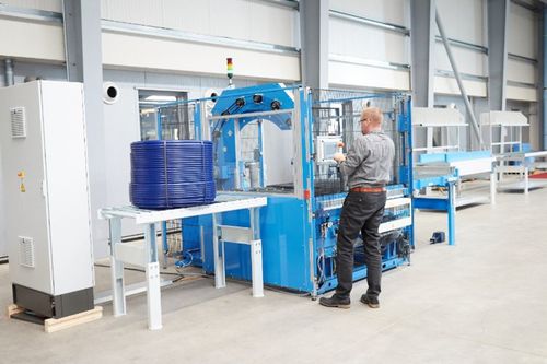 Horizontaler Stretchwickler - CL 5C 1300 - Wrapsolut - Fährenkämper GmbH & Co. KG - mit Drehring / automatisch / für Reifen