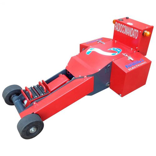 Elektrischer Schlepper - Fomrula - PMP di Olgiati Giuseppe - 4 Räder / funkgesteuert / Schlepp