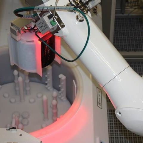 Automatisiertes Beladungssystem - ACH-LUNA - Fabmatics GmbH