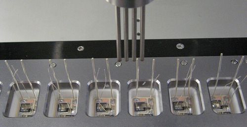 Dosiergerät für Flüssigkeiten - SINERGO srl - volumetrisch / Piezo / für die Elektronik