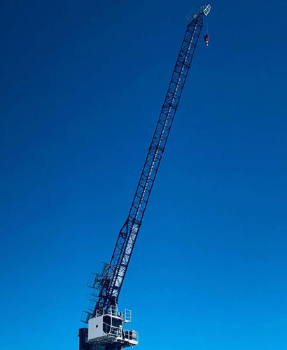 LKW-montierter Kran - SLH 70.4 - Gruas Saez - Spitzenausleger / für Baustelle / für Hubanwendungen