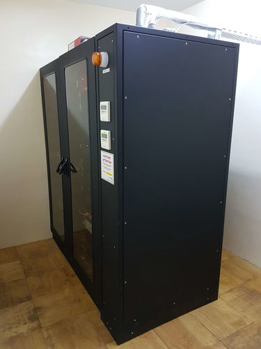 Klimaanlage für Schaltschrank / Split - Brodinger IT-Sicherheitstechnik e.U. - vertikal / Kaltwasser