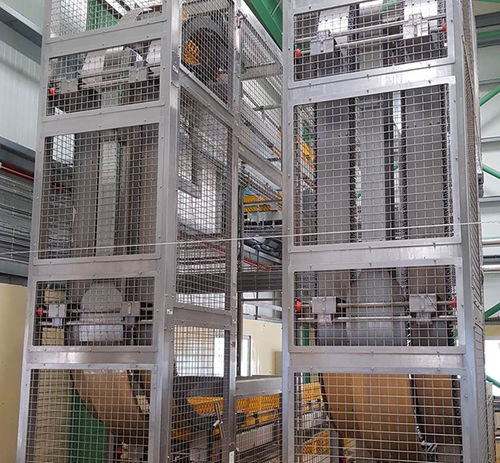 Automatischer Aufzug - Technica International - Säulen