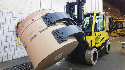 Transportklammer für Papierrollen - T458BC - KAUP GmbH & Co.KG - für Gabelstapler / für Beton