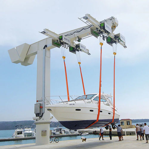 Hafen-Schwenkkran - VETTER Krantechnik GmbH - Säulen / mit Elektrosteuerung / für schwere Lasten