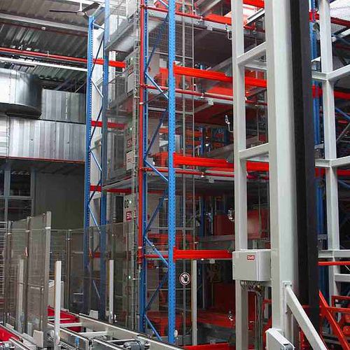 Kompakter Shuttle-Lagersystem - SMB International GmbH