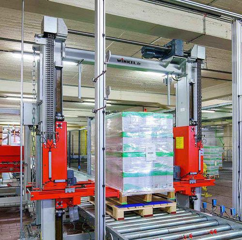 Paletten-Stapelmaschine - SMB International GmbH - Industrie / für medizinische Anwendung / für die Lebensmittel- und Getränkeindustrie
