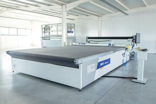 Automatische Schneidemaschine - SHARP CV - OTEMAN - Advanced Cutting Technology SAU - Cutter / für Verbundwerkstoffe / für Gewebe