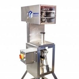 Halbautomatische Verschließmaschine für Konservendosen - 10M - Innovus Engineering