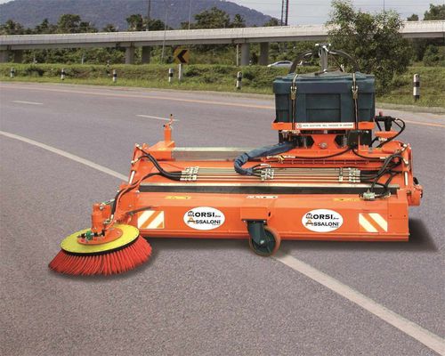 Kehrmaschine mit Frontbürste - STAR 240 - ORSI GROUP SRL - LKW-montiert / für Traktor / hydraulisch