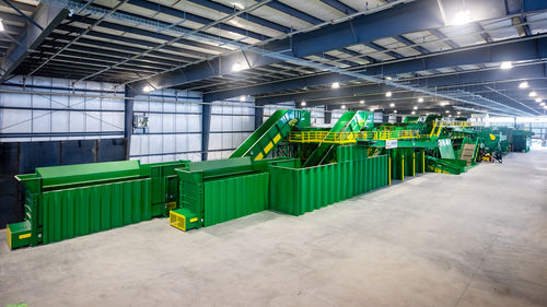 Metall-Müllbehälter - Green Machine - für städtische Produkte / offen