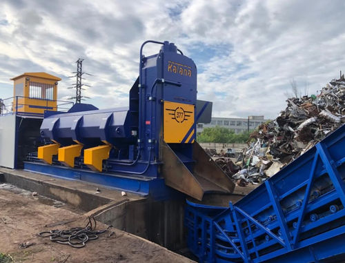 Ballenpresse für Stahlschrott - Katana 377 - ECOTECNICA EUROPE S.r.l. - vertikal