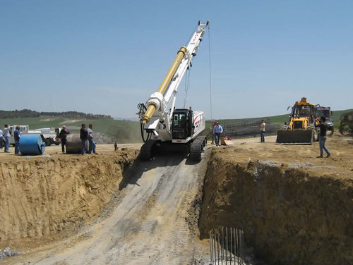 Bohrgerät / Schneckenortbeton-Verfahren SOB - HR 165 - MAIT S.p.A. - geotechnische / Pfahl / drehbar