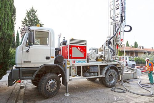 LKW-montiertes Bohrgerät - CX-T 10 - Comacchio - drehbar