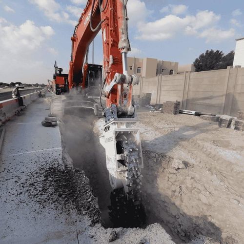 Schrämfräse für Bagger - EK 160 - KEMROC Spezialmaschinen GmbH - im Kaltzustand