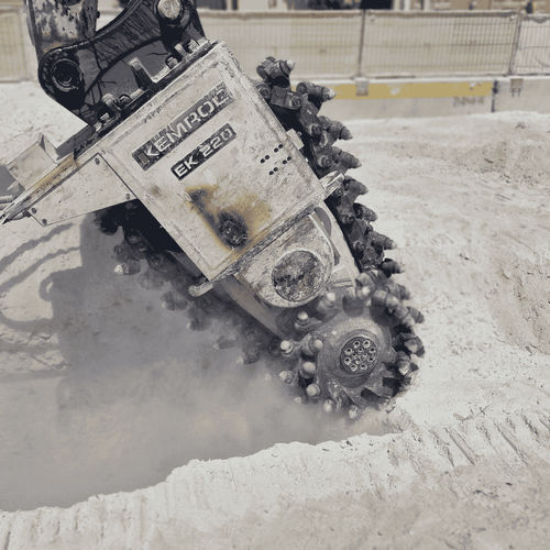 Schrämfräse für Bagger - EK 220 - KEMROC Spezialmaschinen GmbH - im Kaltzustand