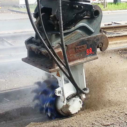Schrämfräse für Bagger - ES 45 HD - KEMROC Spezialmaschinen GmbH - im Kaltzustand
