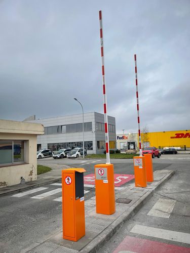 Automatische Schranke - PUERTAS SECADES - Zugang / zum Heben