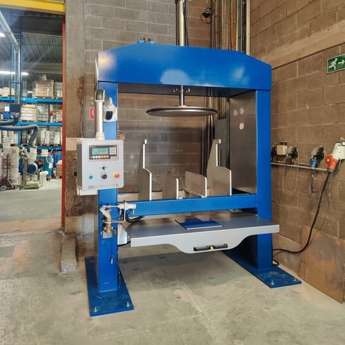 Halbautomatische Füllmaschine - VISCO PRESS - Gravifill - für Töpfe / Dosen / Fass