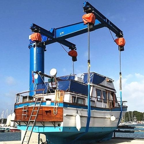 Schwenkkran für Boot - Xinxiang MAGICART Cranes Co., Ltd - Säulen / 360° / 270°