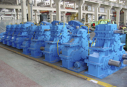 Getriebe für Kran - TAIYUAN HEAVY INDUSTRY CO.,LTD - Planeten / schrägverzahnt / koaxial