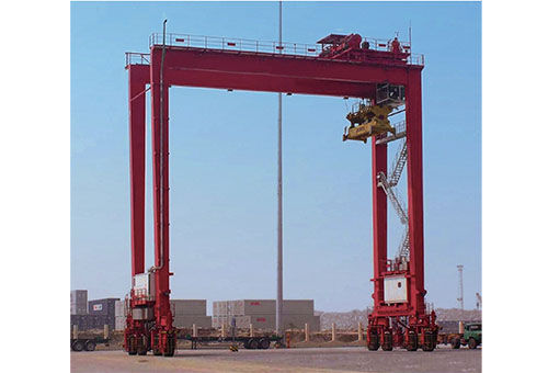 Portalkran mit Gummireifen - TAIYUAN HEAVY INDUSTRY CO.,LTD - für Container / Zweiträger / für schwere Lasten