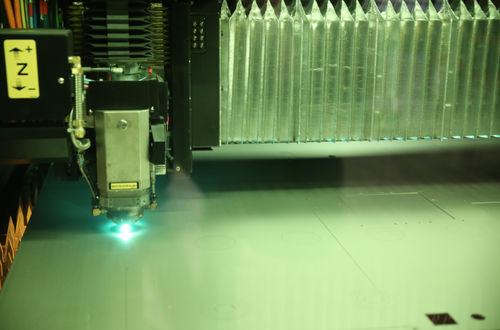 Laserschneiden - LASER-FUSION - Stahl / für Automobilanwendungen / für Industrieanwendungen