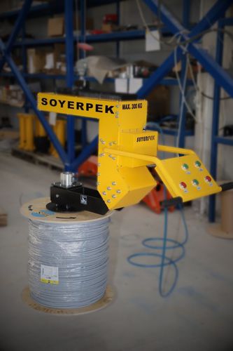 Magnetisch-induktiver Sauggreifer - Soyerpek - pneumatisch / für Spulen-Handling / Vakuum