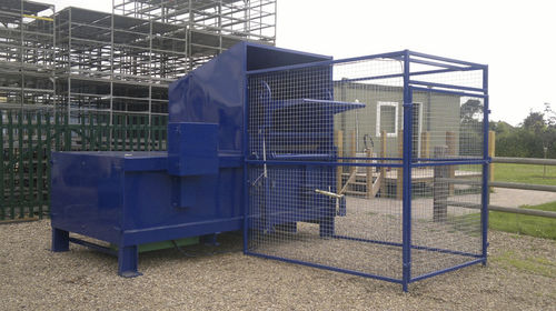 Kartonmüllpresse - MHM 2200 - MHM UK LTD - für Mülltrennung / stationär / hydraulisch