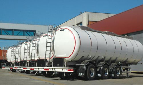 Transport-Tankwagen - INTRA - GRW Industrial Vehicles BV - Milch / 4-Achsen / 3-Achsen