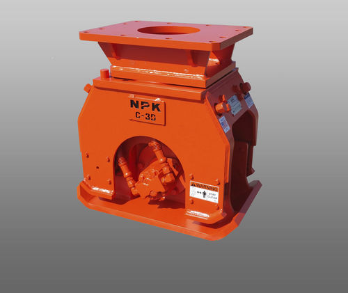 Vorwärtslaufende Rüttelplatte - C-3D - NPK Europe Mfg.s.r.o. - für Bagger / ferngesteuert