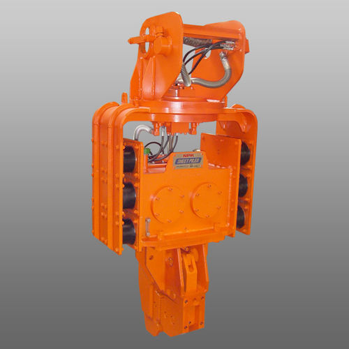 Hydraulische Pfahlramme - HP series - NPK Europe Mfg.s.r.o. - Vibration / für Spundwand / baggermontiert