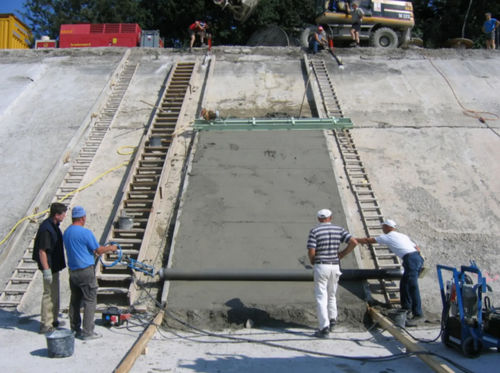 Straße Flächenfertiger - CONTEC GmbH