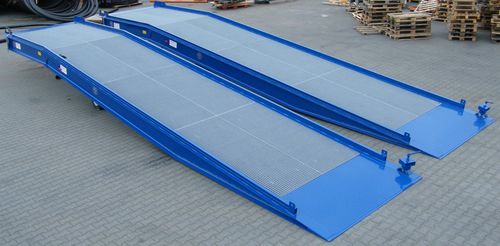 Laderampe für Plattform - LB series - AP Machinebouw B.V. - mobil / hydraulisch / verzinkt