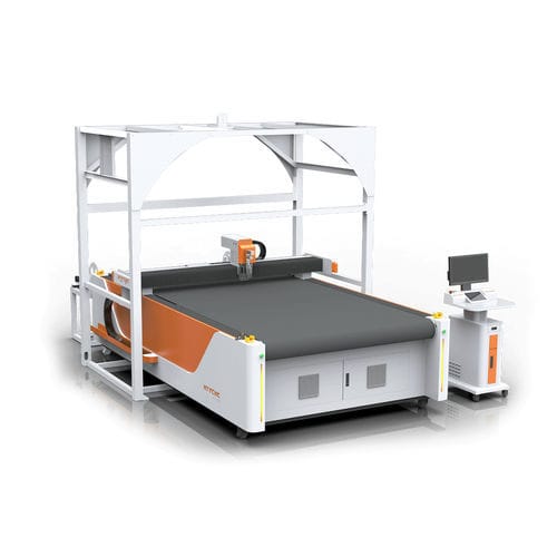 Schneidemaschine mit oszillierender Säge - HTY - Jinan Red Sun CNC Equipment Co., Ltd. - für Textil / für Teppichböden / CNC