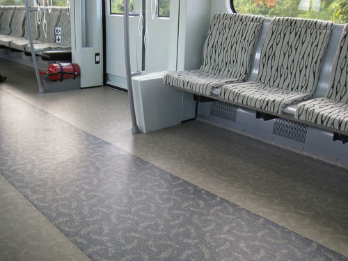 Bodenbelag für Zug / Verbundwerkstoff - TRAVELLER CLASSIC LN - Gerflor - zum Kleben / selbstklebend / Rutschfest
