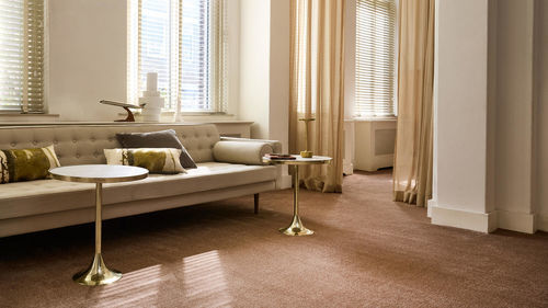 Stoff-Bodenbelag - Sonora Silky - tarkett - Textil / für Büroanwendungen / maßgefertigt