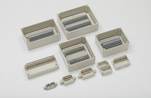Wandmontierte Abzweigdose - J series - YUEQING YISEN ELECTRONIC TECHNOLOGY CO.,LTD. - chemikalienbeständig / ölbeständig / IP65