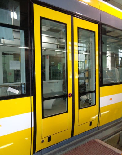 Schiebe-Eisenbahntür - ŽOS 4 TRAINS - elektrisch / für Straßenbahnen / für Eingang