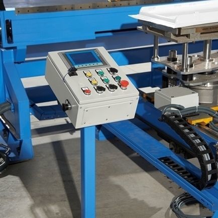 Guillotine-Schneidemaschine - GEM - für Schaum / für Platten aus Schaumkunststoff / für die Automobilindustrie