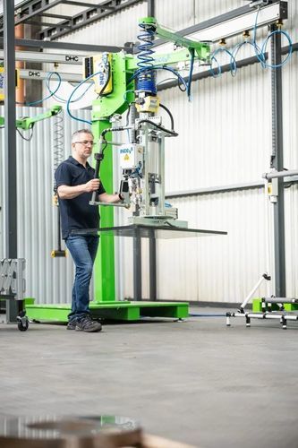 Manipulator mit Vakuum - EMA Ergonomía S.L. - mit Säule / mobil / Gelenkarm
