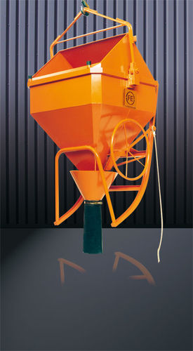 Achteckiger Betonkübel - 1038H series - Eichinger Equipement - mit Entladungsschlauch