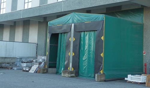 Einziehbare Verladeschleuse - Puertas Angel Mir