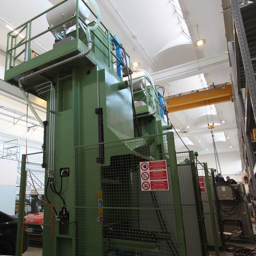 Kompressionspresse - Ermione - COMI GROUP - hydraulisch / für die Formgebung / Gummi