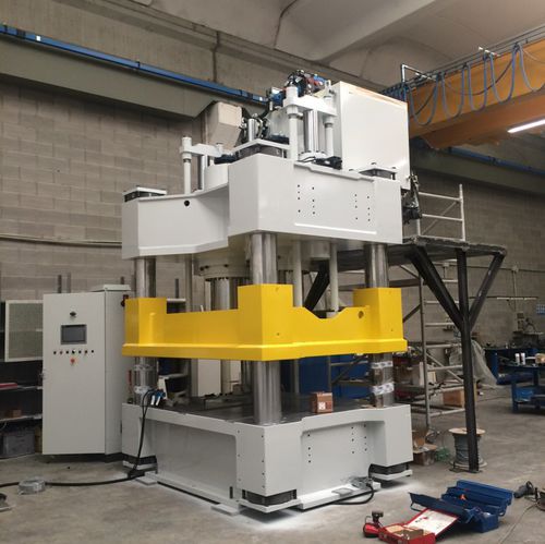 Kompressionspresse - Titanium series - COMI GROUP - hydraulisch / für die Formgebung / Gummi