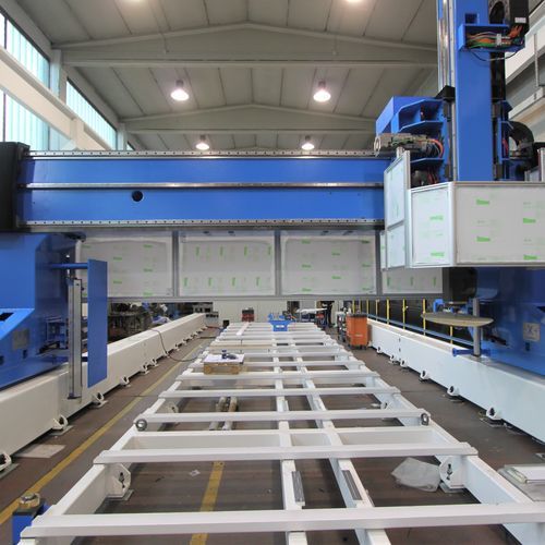 CNC-Bearbeitungszentrum / 5-Achs - LABORMARINE - COMI GROUP - vertikal / für Verbundstoffe / für Holz