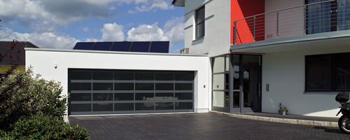 Vertikal-Schiebetür - ART 42  - Hörmann - Sektional / Aluminium / für Außenbereich