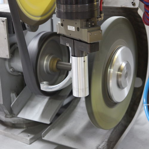 Poliermaschine für Metall - Acme Manufacturing - für Automobilanwendungen / für zylindrische Werkstücke / medizinisch