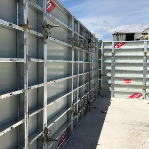 Rahmenschalungssystem - StarTec XT - MEVA Schalungs-Systeme - einhäuptig / Wand / Stahl