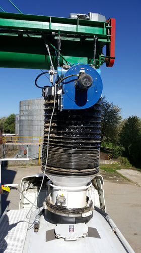 Ladetülle für LKW - NZKF300E - HENNLICH s r.o. - offen / Teleskop